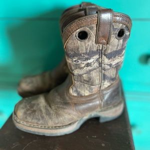 DURANGO BOYS' CAMO SADDLE WESTERN BOOTS - SQUARE TOE